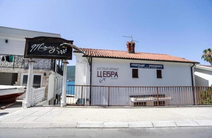 Apartments Cebra Herceg Novi Dış mekan fotoğraf